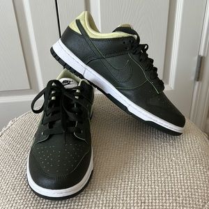 Avocado Nike low dunks